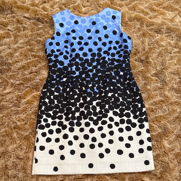 Tahari by Arthur S. Levine Elegant Blue and Black Polka Dot Dress size 8P - Picture 4 of 11